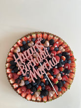 Load image into Gallery viewer, Sponge Cake with chocolate ganache x 16/18