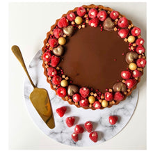 Load image into Gallery viewer, Sponge Cake with chocolate ganache x 14/15
