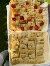 Load image into Gallery viewer, EASY PEASY NO STRESS HEALTY KIDS CATERING BUFFET FOR 20/30 PAX