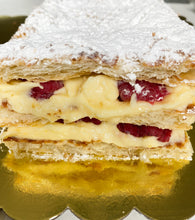 Load image into Gallery viewer, Millefoglie with crema and raspberries