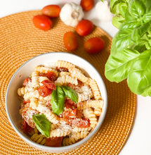 Load image into Gallery viewer, Cold Pasta with basil and confit tomatoes x 2

