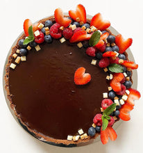 Load image into Gallery viewer, Soft chocolate cake with dark chocolate ganache and berries x10/12