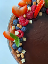 Load image into Gallery viewer, Soft chocolate cake with dark chocolate ganache and berries x10/12