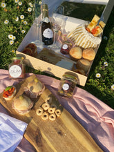 Load image into Gallery viewer, The ultimate picnic/aperitivo box for 8/10 people to share ( customizable)