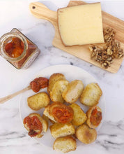 Load image into Gallery viewer, The ultimate picnic/aperitivo box for 8/10 people to share ( customizable)