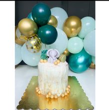 Load image into Gallery viewer, 1 tier naked cake custom decorations serve 24 people
