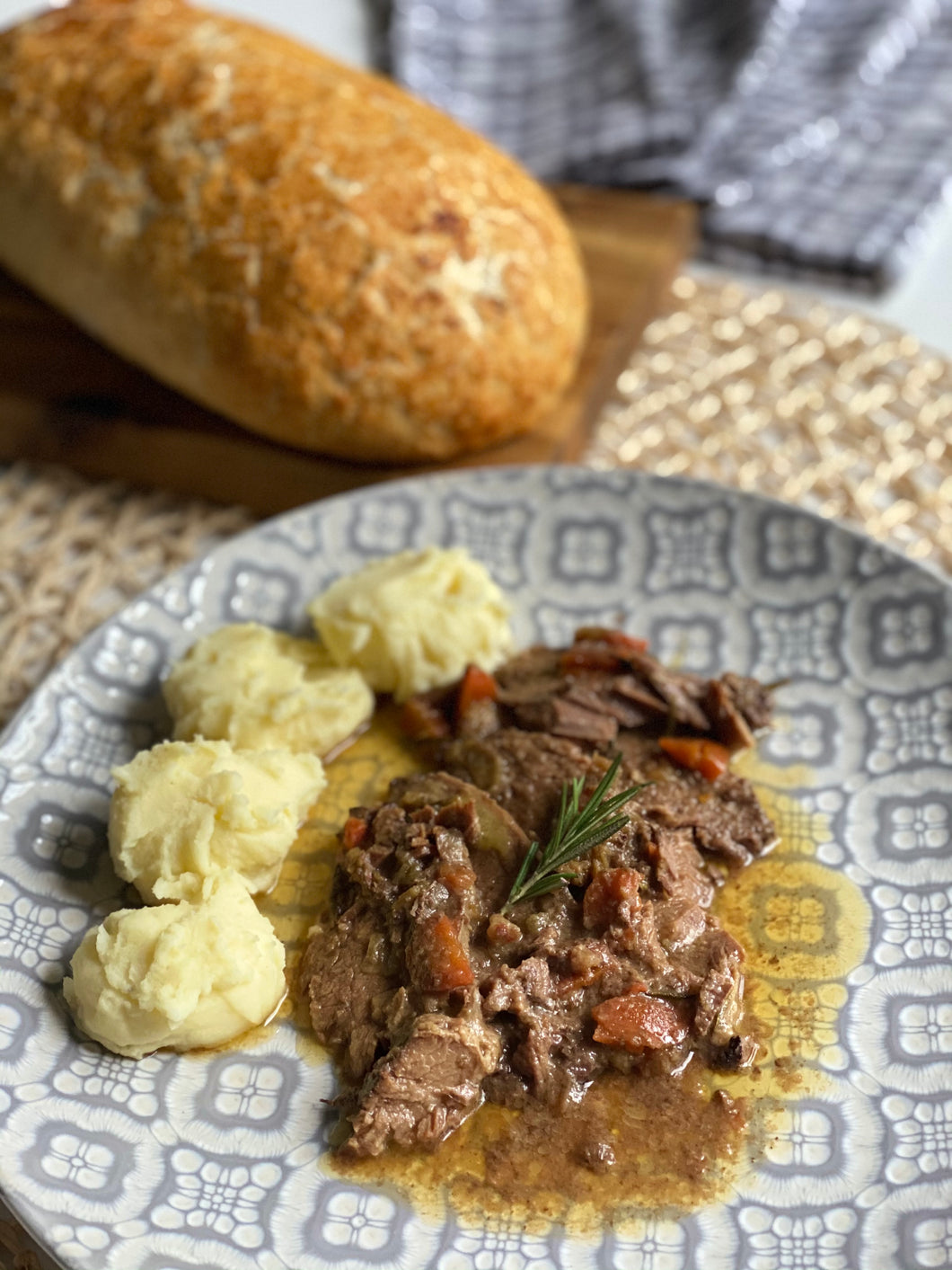 Slowcooked Brasato ( BEEF ) in Red Wine for FOUR people